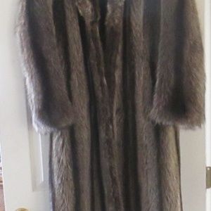 RACCOON COAT , GENUINE FUR , NEARLY NEW, WOMAN'S
